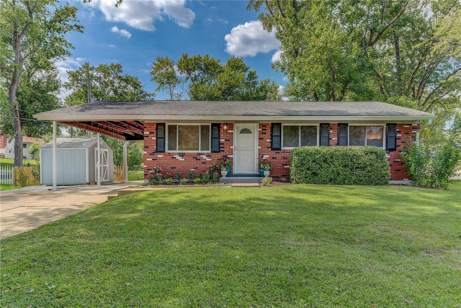 4-bed, 3 full bath ranch in Rockwood! 1344 sq feet on the main level & over 2000 sq feet of living area. Updates throughout; refinished white oak floors (2018), new kitchen flooring & carpet (2020).  Divided bedroom floorplan with 4 bedrooms on the main level. Spacious master suite w/ large closets, main-floor laundry & full bathroom. Updated kitchen, newer cabinets, granite countertops & under-cabinet lights. Adjoining the kitchen is a LARGE room that could be used for formal dining, an owners retreat or oversized office/virtual-schooling room. Lower level is finished with a large rec room, full bath, 2nd laundry room & additional bonus room that could convert to a 5th bedroom with the addition of an egress window. Additional features; zoned heating/cooling, a large corner lot, double wide driveway, a 1-car carport w/ enough room on the lot for a 2-car garage, vinyl siding, architectural shingles , storage shed, common ground across the street, walk to Buder Park, Rockwood schools!