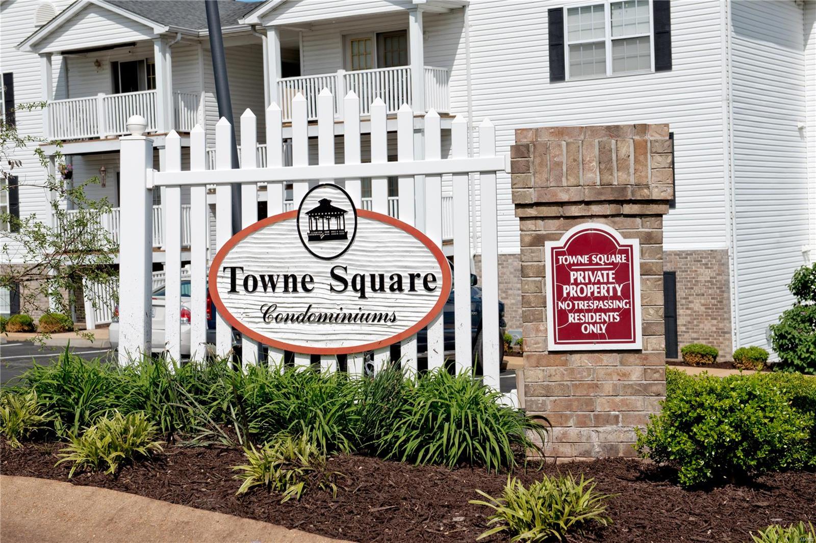 Towne Square Condominiums - Residential