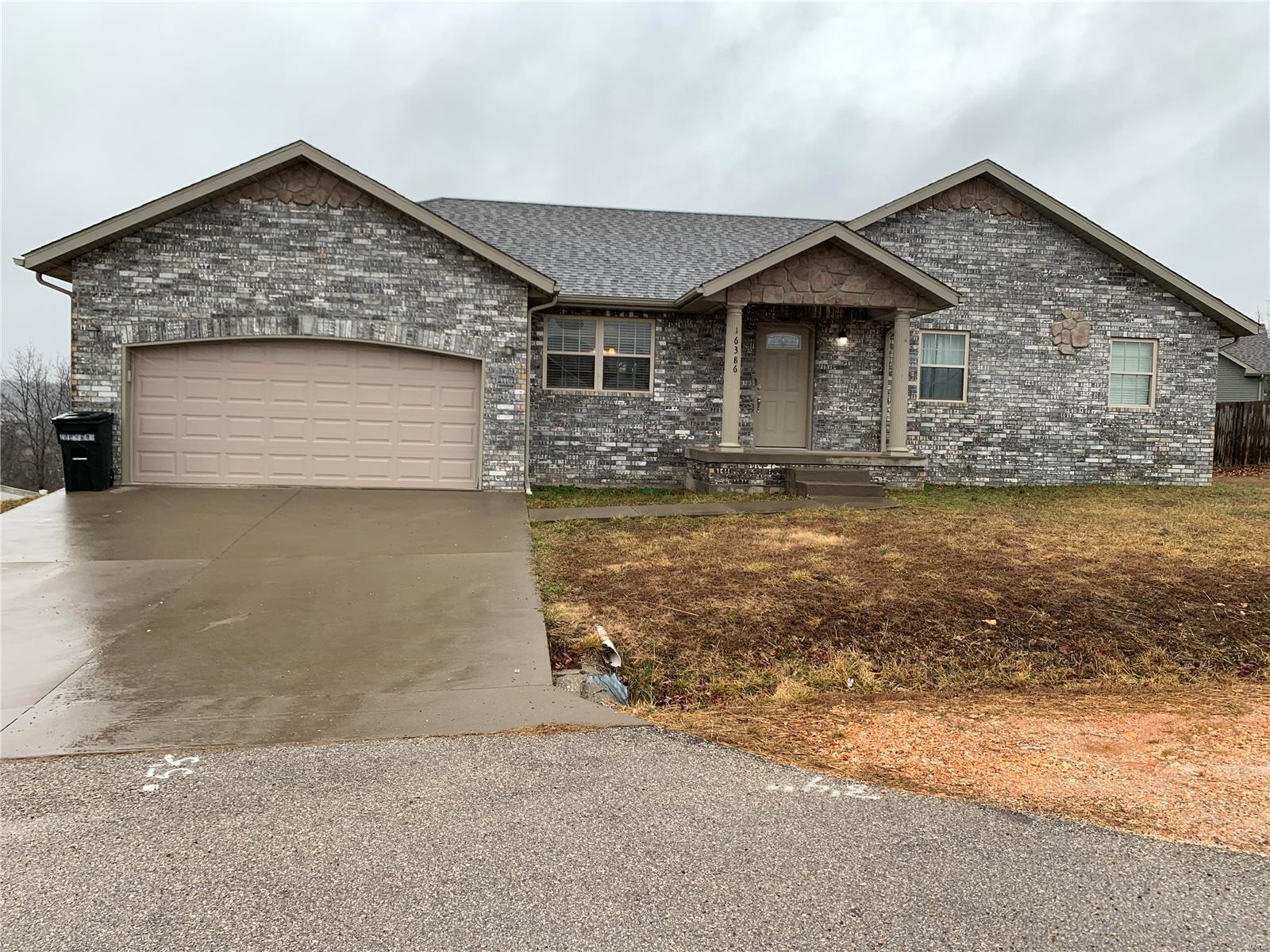 What an adorable 3 bedroom/2 bath home in the very popular Osage Hills subdivision.  This home has so much curb appeal!  A nice covered front porch, a covered back deck , fenced in yard, and beautiful views make for a great first impression. The inside is very welcoming as you walk in to the spacious living area with brand new flooring  and open floor plan.  A  striking kitchen with all stainless steel appliances and pantry as well as a nice Master bedroom suite are just a few reasons you need to schedule your showing soon.  This won't last long!