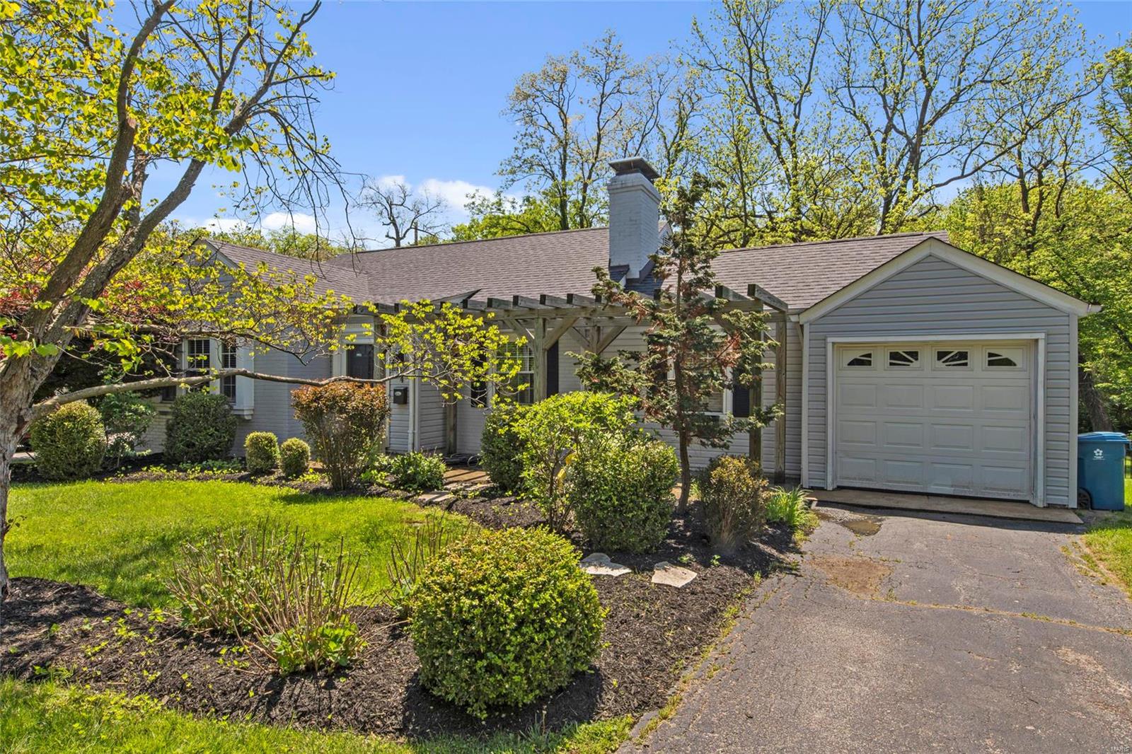 Renovated 2 bed and 1 bath home in the heart of Glendale, just a short distance from Algonquin Country Club.  Open, spacious and flexible floor plan allowing for an extra third sleeping area on the main level, home office or huge walk-in closet.  Gleaming hardwood flooring throughout highlights the open home.  Great room has wood burning fireplace which flows into the formal dining area and then into the kitchen with granite countertops.  Master bedroom has bay window and ceiling fan.  Timeless bathroom is white with marble flooring.  Secondary bedroom has wainscoting and is light and bright.  Partially finished lower level has newer carpet, laundry and plenty of unfinished storage.  Outdoors, a stamped patio with fire pit and deck all have views of the huge backyard which extends far beyond the fencing.  One car attached garage. Beautiful flowering tree landscaping.