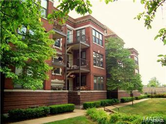 Beautiful 2 bedroom, 2 bath Metropolis West End luxury condo available for rent. This unit features a new kitchen with stainless appliances, lots of cabinet space and granite counter tops. The large living room is open to a sunroom with access to your own private balcony. The bedrooms are generously sized, one with a private bath and the other with a large walk in closet. There is a washer & dryer, basement storage locker and a parking space in the building’s gated lot. This condo is attractively priced and won’t last long so check it out today. Location: City