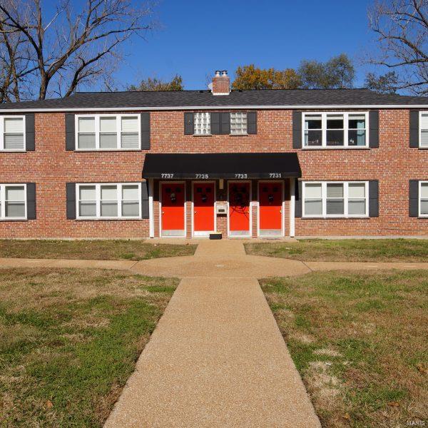 Entered for comparable purposes. Complex includes 24 units on 1.6 acres comprising 6 separate buildings each with 4 apartments. Includes 20 three bedroom, 1 1/2 baths and 4 two bedroom, 1 1/2 bath apartments. All include a master bedroom with 1/2 bath. These large brick buildings all have pitched roofs, central air with newer condensers, newer vinyl windows, off street parking. Located approximately 1 mile from Clayton and 2 miles from Washington University and the U City Loop.
