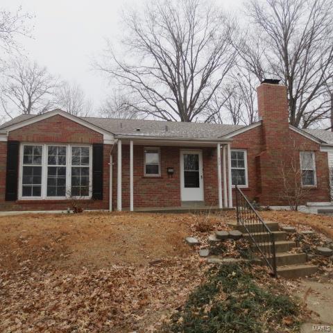 Outstanding 3 bedroom home with finished lower level with 2 bedrooms and full bath.  HW floor main floor.  3 full baths 3 car garage.

This home shows very well and can be the envy of the block.  Come see what your ideas can bring.
BACK ON MKT