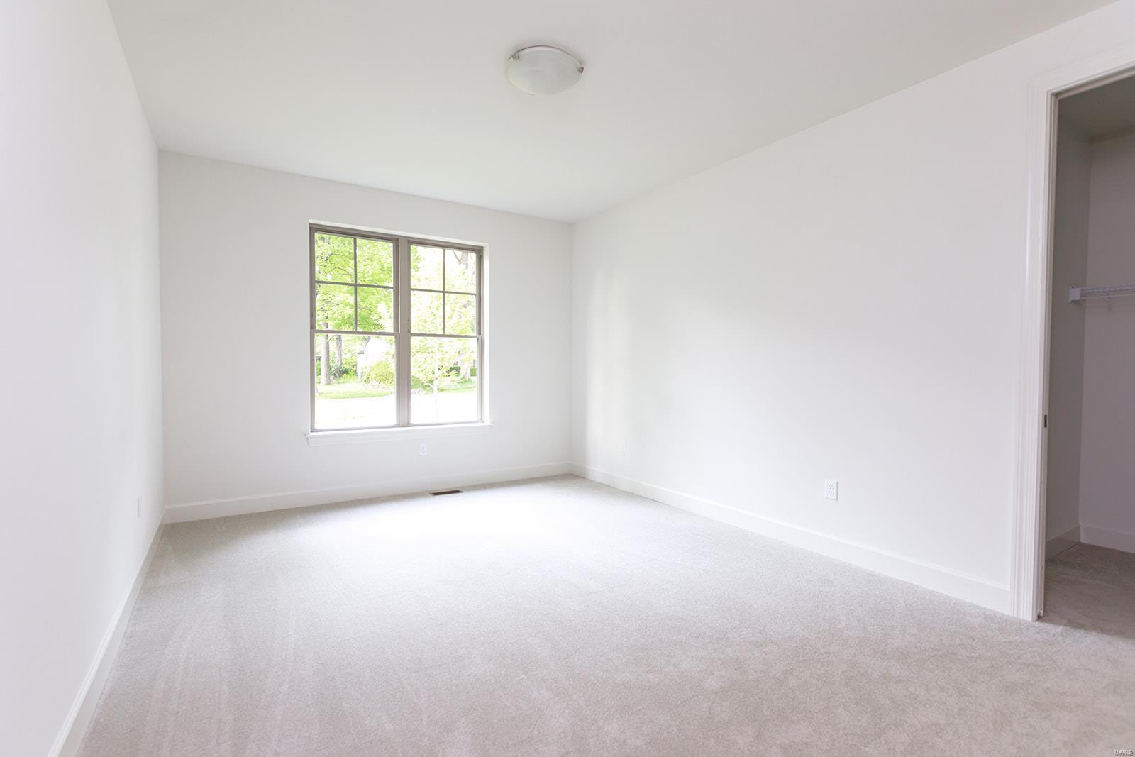 Ladue Ridge - Residential