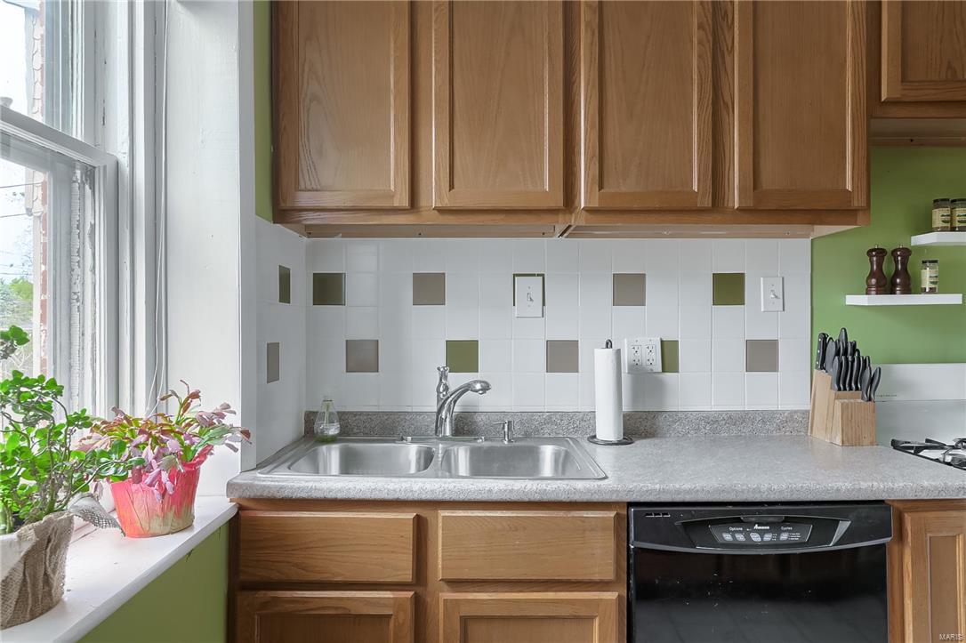 Russell Place Add - Residential
