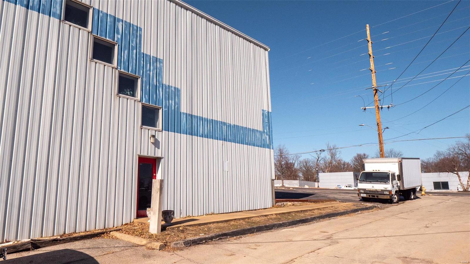 Charlack - Commercial Sale