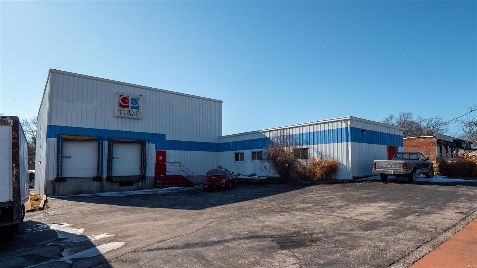 Charlack - Commercial Sale