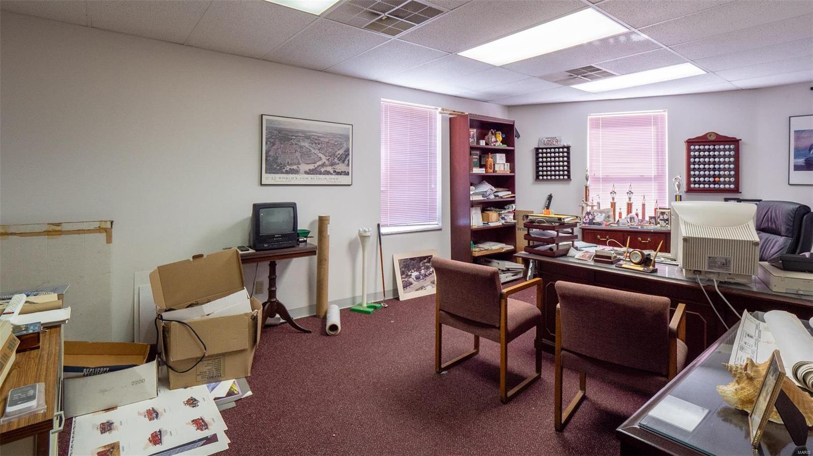 Charlack - Commercial Sale