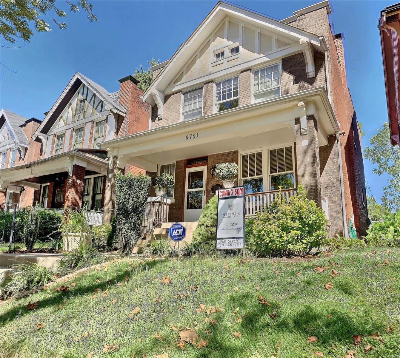 Charm abounds this 2 story, 4 bd/2.5 ba brick home. On a tree lined cul-de-sac street, a short distance from FOREST PARK/History Museum. A  total of 2700 sq ft  - beautiful hdwd floors, archways, FP, and finished LL w/ a full bath! A stunning kitchen w granite countertops, ss appliances, abundant 42 in cabinetry, under counter/above cabinet lighting, a gorgeous center island & large pantry! Open floor plan allows light to shine in the eat-in kitchen & dining room. 1st fl laundry, finished basement w/ WO, zoned heating/cooling, & tankless water heaters never run out of hot water! 2nd fl holds 3 spacious, natural light filled bdrms. Featuring a spacious master bedroom w/ large, organized walkin closet w/ Custom Closet System, and HUGE 2nd bdm has limitless possibilities! Full bth w/ adult ht sink/toilet, eagle claw bath tub, & 4 shower heads in the shower. Finished LL can be used for 4th bd, a rec room, or just an additional TV room. Closet, & space for additional storage and full bath!