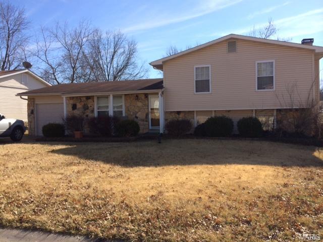 Gorgeous rehabbed 3 bedroom property with over 1500sf of living space! This property offers an open floor plan, large kitchen with center island and stainless steel appliances. You will love the large family room a few steps down from the kitchen and living room you will find a large family room with fireplace with full bathroom and sliding doors off the family room. The fenced yard offers a lot of space with a large deck as well. You will love to call this home!
