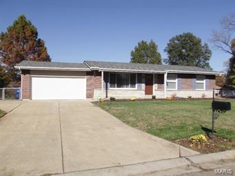 The Gem you have been waiting for. Renovated and Updated top to bottom, located in highly desirable Parkway SD. Roof, Siding, Soffits, Fascia, Gutters, Windows completed in 2014. Landscape / Backyard completely renovated to accent the excellent yard space. Interior renovated in 2015 with high end features including Cabinets, Counters, Tile Floors in Kitchen & Baths. Tile Backsplash in Kitchen, and Custom Tile Showers. Kitchen boasts new Stainless Appliances, baths with new vanities, toilets and fixtures. All new lighting throughout with ceiling fans in bedrooms. All new interior and exterior doors, baseboards, trim, and refinished hardwood floors. Lower Level is a complete professional finish, with 2 rooms, new carpet, doors, baseboards adding over 600 sq ft. of living space. An Opportunity you cannot Pass Up.
