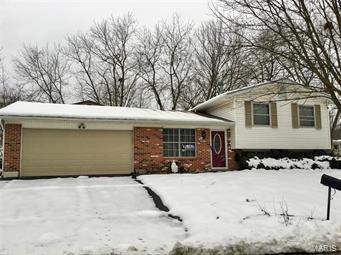 Excellent price and great opportunity on this 3 bedroom 1.5 bath home ready to move quickly.  Vinyl siding and a nice fenced back yard. HVAC, water heater and roof all less than 4 years old.  Located in a well-established neighborhood with low turnover off Richardson Road with easy access to I-55. Handyman or rehabber opportunity provides possibility for immediate equity. Home is being sold as-is with no repairs to be made by the seller.  Approved short sale. SpecialListingConditions: Short Sale