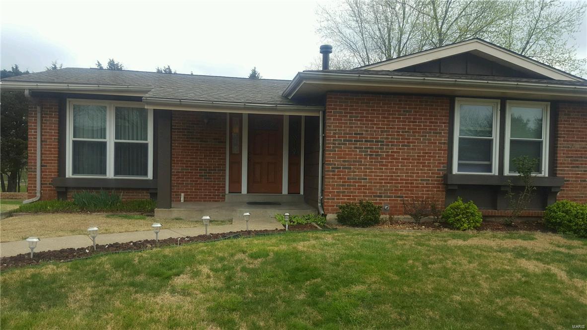 3 bedroom 2 bath home in sought after subdivision.  Open floor plan, updated kitchen with with newer floors and opens to the dining room.  The family room offers a ton of space and 3 nice sized bedrooms.  The basement is a walkout with a rec room, fireplace and bar.  This home is perfect for entertaining and backs to Ballwin park.