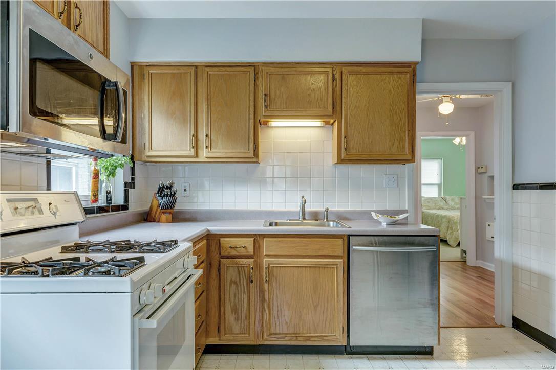 Hill Top View 4 - Residential