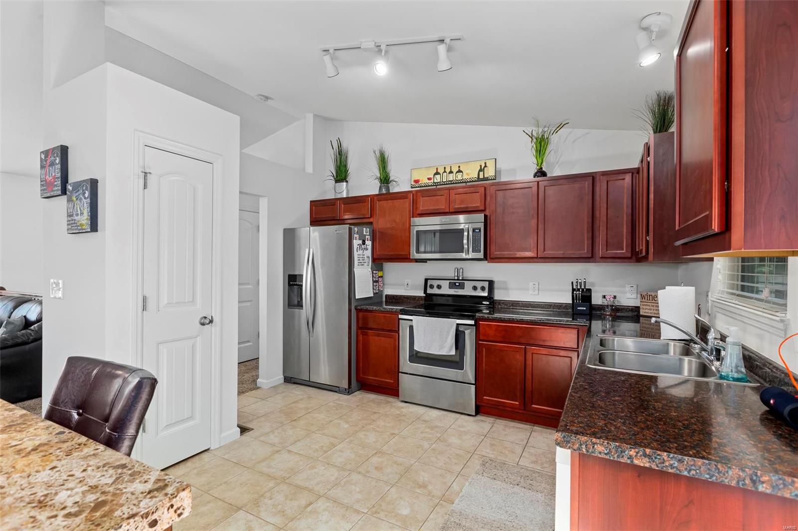 Emerald Pointe - Residential