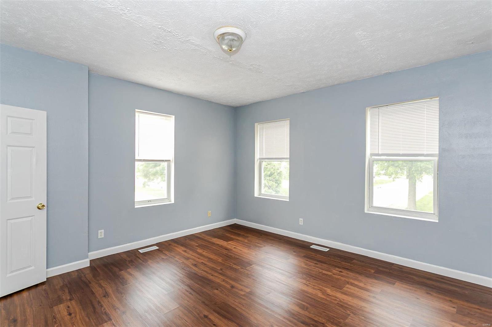 valley park - Residential Lease