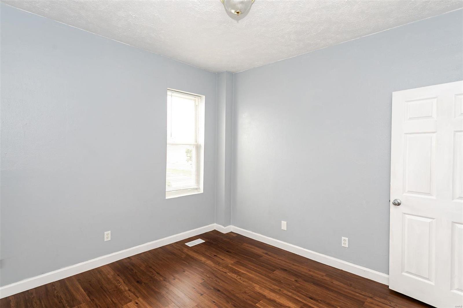 valley park - Residential Lease