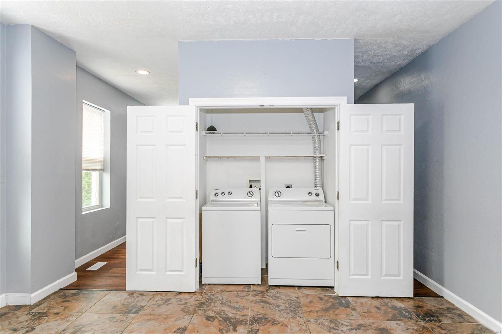 valley park - Residential Lease