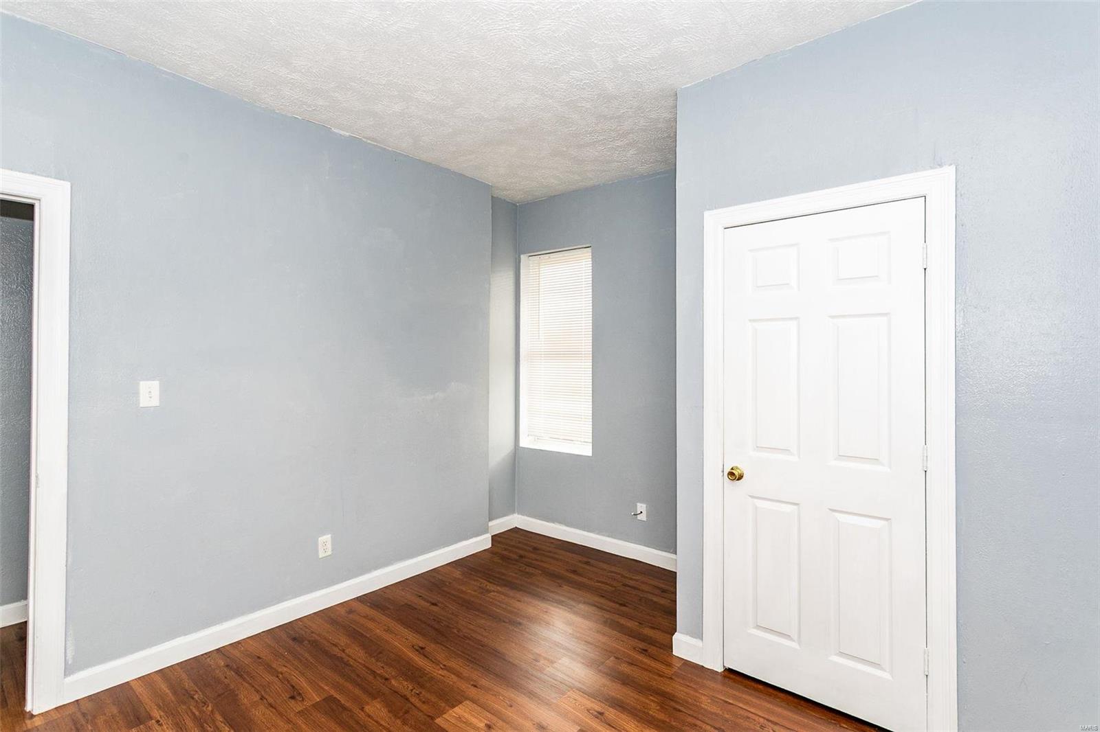 valley park - Residential Lease