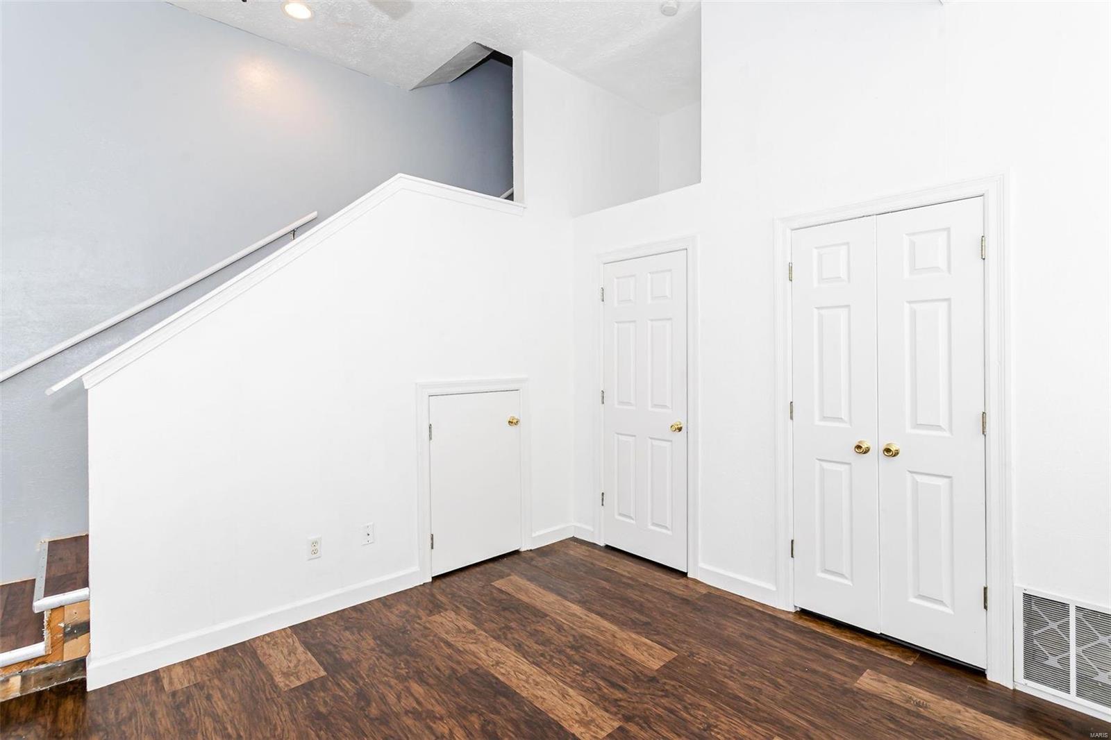 valley park - Residential Lease