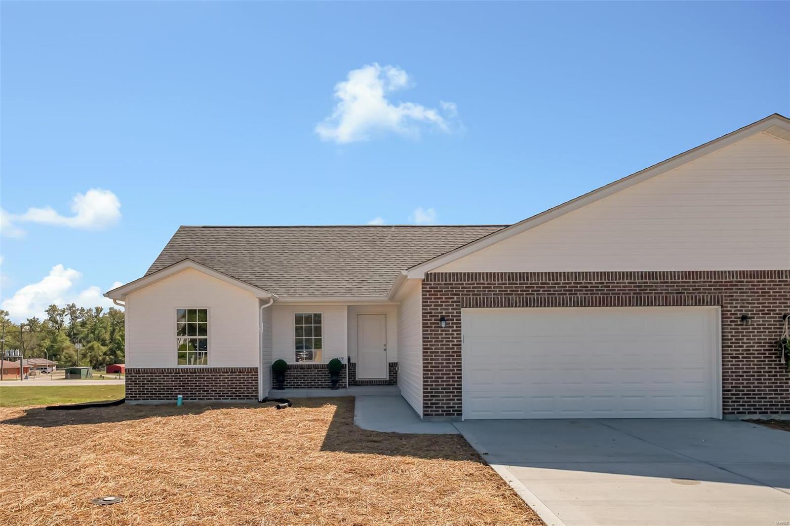 Don't miss your opportunity to own a brand new attached villa at an affordable price! This 3 bedroom 2 bathroom villa - with a 2 car garage - is located just right outside of Troy with easy access to the highway. Upgrades include granite counter-tops, stainless appliances, vinyl flooring, partial brick front, patio and much more! Hurry-you can still pick your own colors! Additional Rooms: Mud Room