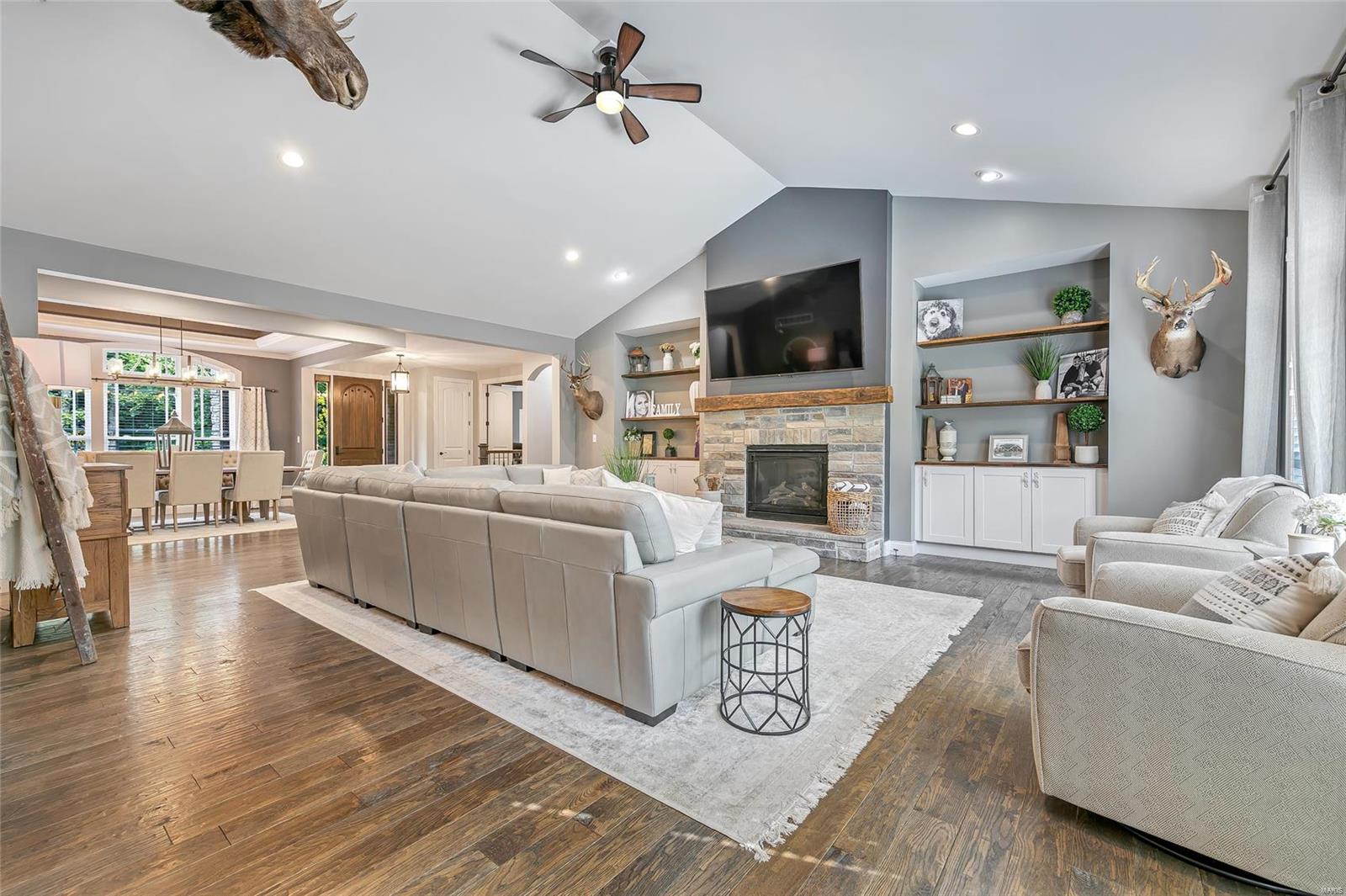 Crown Pointe Farms - Residential