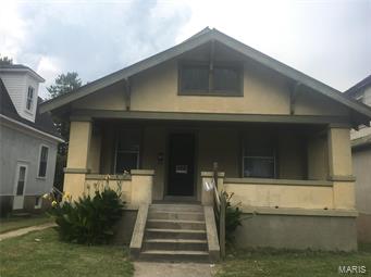 These 4 homes are to be sold as a package deal. MLS#s 18060342, 18060350, 18060353, and 18060358. 
Priced accordingly, if not under, market value. Newer heat systems, electric, and plumbing. 415 S. Benton is currently occupied and leased through early 2019. Clean! Updated kitchens and baths. Ready to rent!