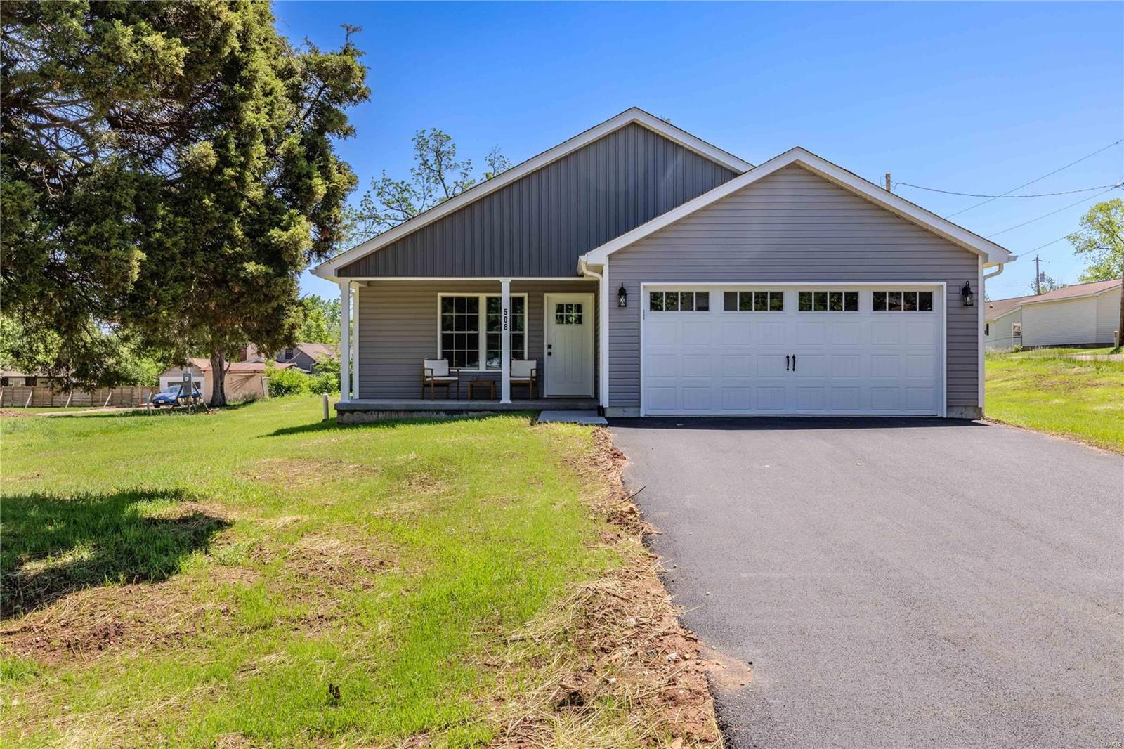 This beautiful 3-bed, 2-bath gem is nestled in a cozy, established neighborhood with a large yard - perfect for that laid-back, family-friendly vibe you've been looking for. Step inside and be wowed by the airy, open feel. The center island in the kitchen is the heart of family gatherings. And let's not forget the pantry – say goodbye to cluttered countertops! No more dragging laundry baskets through the house; we've got a separate laundry room for your convenience. Plus, enjoy peace of mind with our one-year builder warranty – we've got you covered. Ready to call this place home? Come on over and see it for yourself!