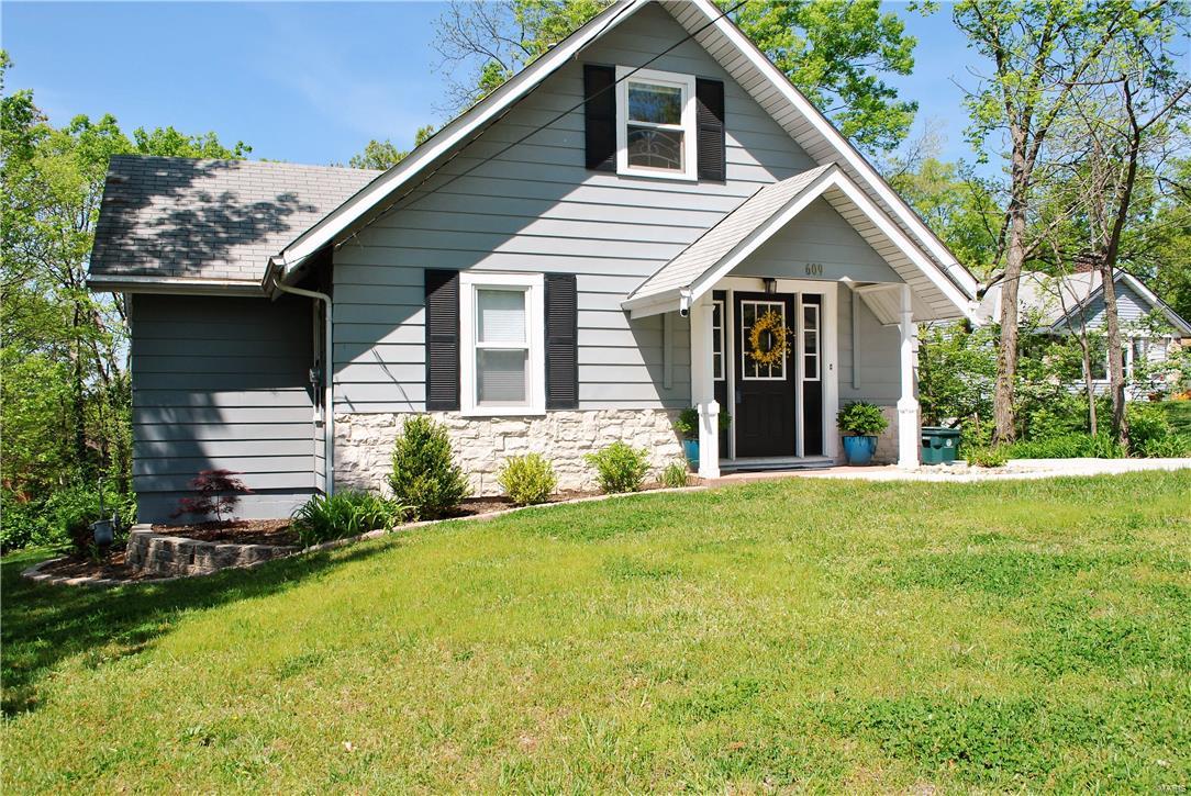 This cute Kirkwood home is a rare find at this price! The immaculate condition of this home will knock your socks off! Its not everyday you find good looks and charm together! Move-in ready with a finished walk out lower level! Large level lot 75 ft wide with a spacious deck for great barbecues and get togethers ! Wood floors & crown moldings! Newer A/C! Newer Patio & Landscaping ! Spacious newer  updated LL bath and  wonderful family/rec room area! Large upper level w/ 2nd and 3rd possible bedroom or great flexible space perfect for a home office, workout room-you choose! 2nd Floor offers newer carpet, lights, spindled railing & walk in closet ! Main floor master updated w/ an expanded light filled bath with walk-in shower! Relax and enjoy the sunny kitchen/breakfast room updated , custom backsplash  w/ walls of windows that opens to the expanded deck ! This home is really a show stopper! Room to build a garage on this spacious lot!
 
Show Inst: 
Occupied, Register & Show, Supra