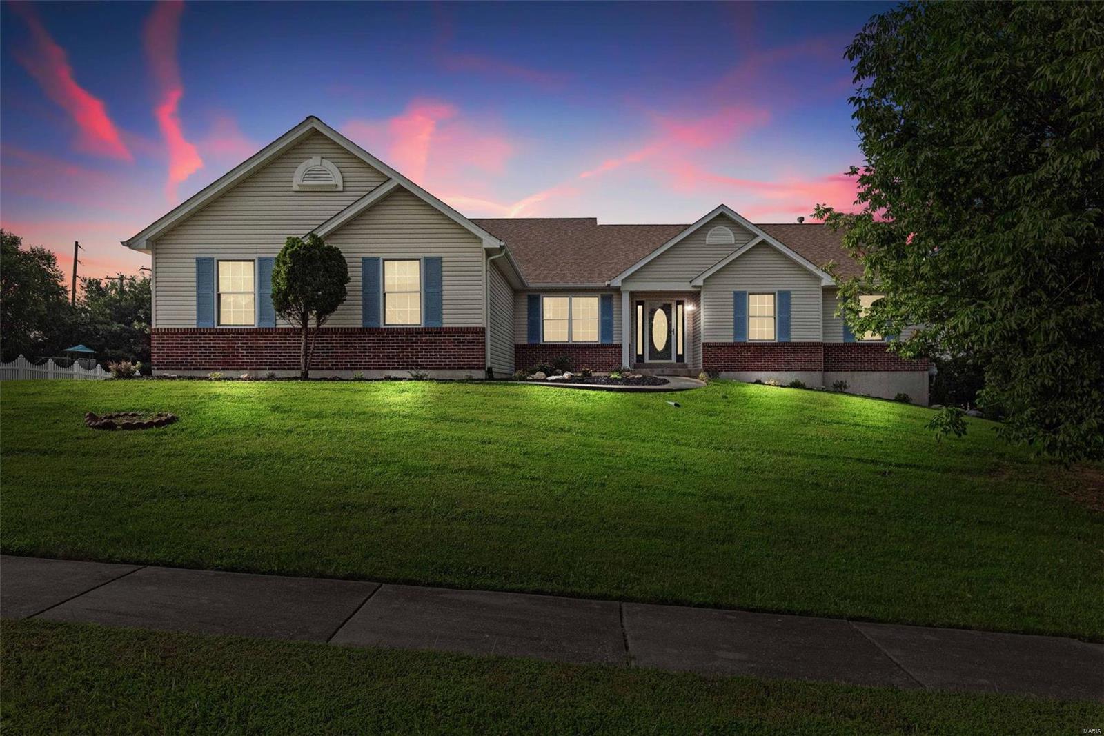 If you are in the market for a home in Wentzville, look no further!!!! Beautiful 4 bed, 2 full bath that sits on over a half an acre!!!!  Huge master suite with vaulted ceilings and a master bath with his and her vanities, huge tub, and separate shower.  This home has new luxury vinyl planks in the laundry and both bathrooms.  All new carpeting in the formal dining room, living room, hallway and all 4 bedrooms! The whole house and been freshly painted.  Deck off the back, huge yard, and backs up to nothing but trees.  3 car garage and freshly updated landscaping!  In the sought after Fort Zumwalt North School District and convenient located near Hwy 70 and 40-61.  All your dining and shopping amenities that Wentzville has to offer.  This house won't last long so don't miss out on this one!!!

I will have more pictures uploaded Friday morning when we go live!