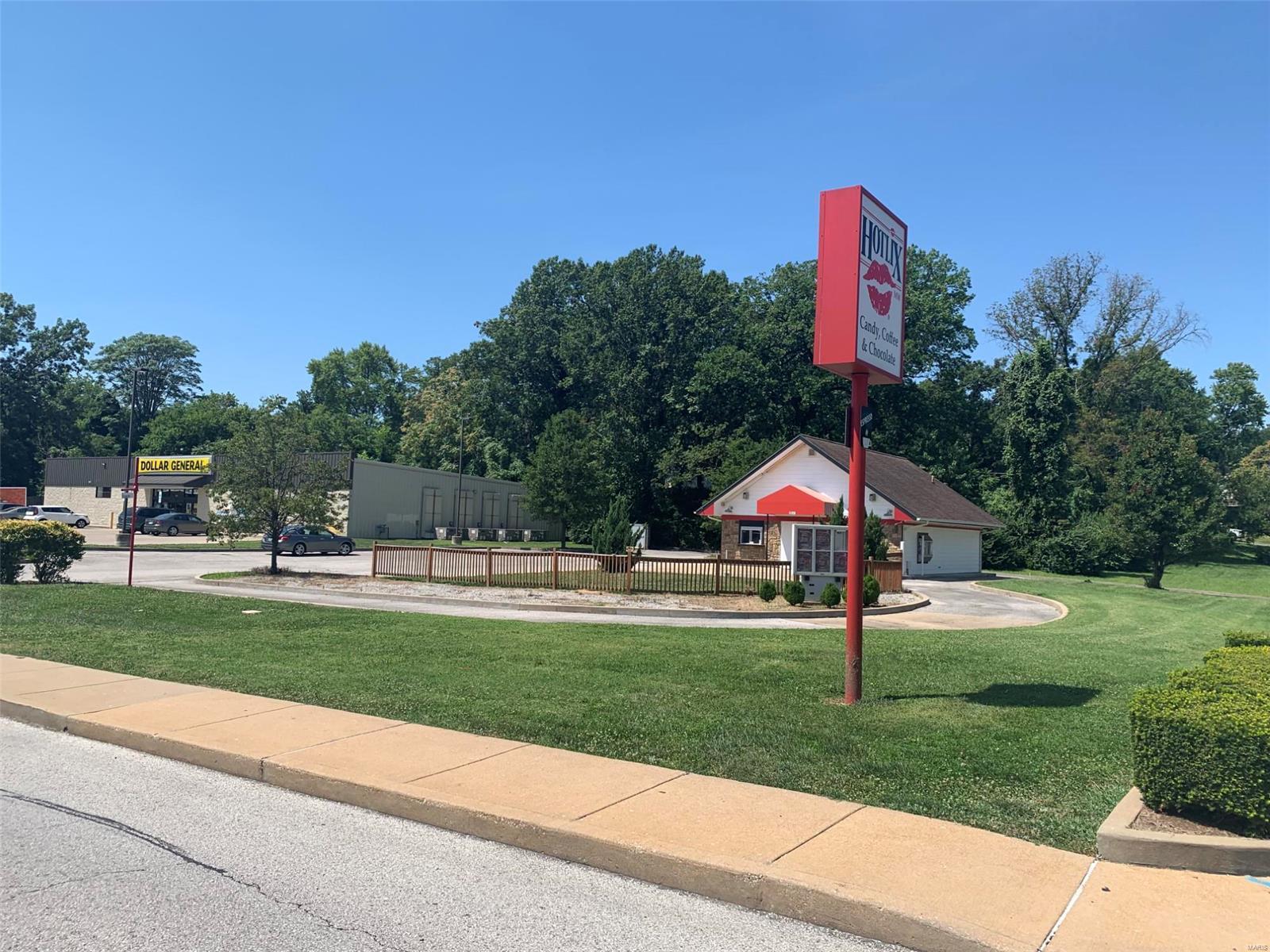 Excellent Opportunity to own and operate a Drive-thru/Carry-out/Patio Restaurant or Commercial Kitchen for a large variety of uses including; catering, baking, candy making and so much more…  Priced to Sell Fast at $175,000.  The restaurant is 1200 SF and situated on .64 acres with 21 paved, striped parking spaces and plenty of room for a large front exterior patio for outdoor seating.  Included in the sale is a large 10’ hood system, and  9’X6’ walk-in cooler.  A newer Dollar General opened in 2012 is located next door makes this property more visible to the consumer. Location: Corner Location, Suburban