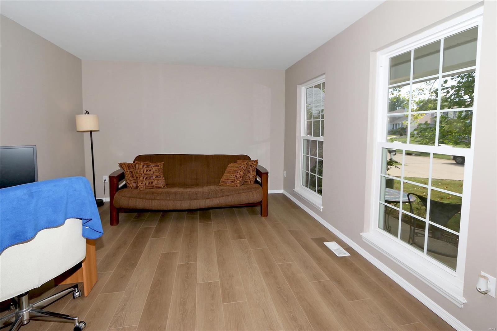 Twin Chimneys - Residential