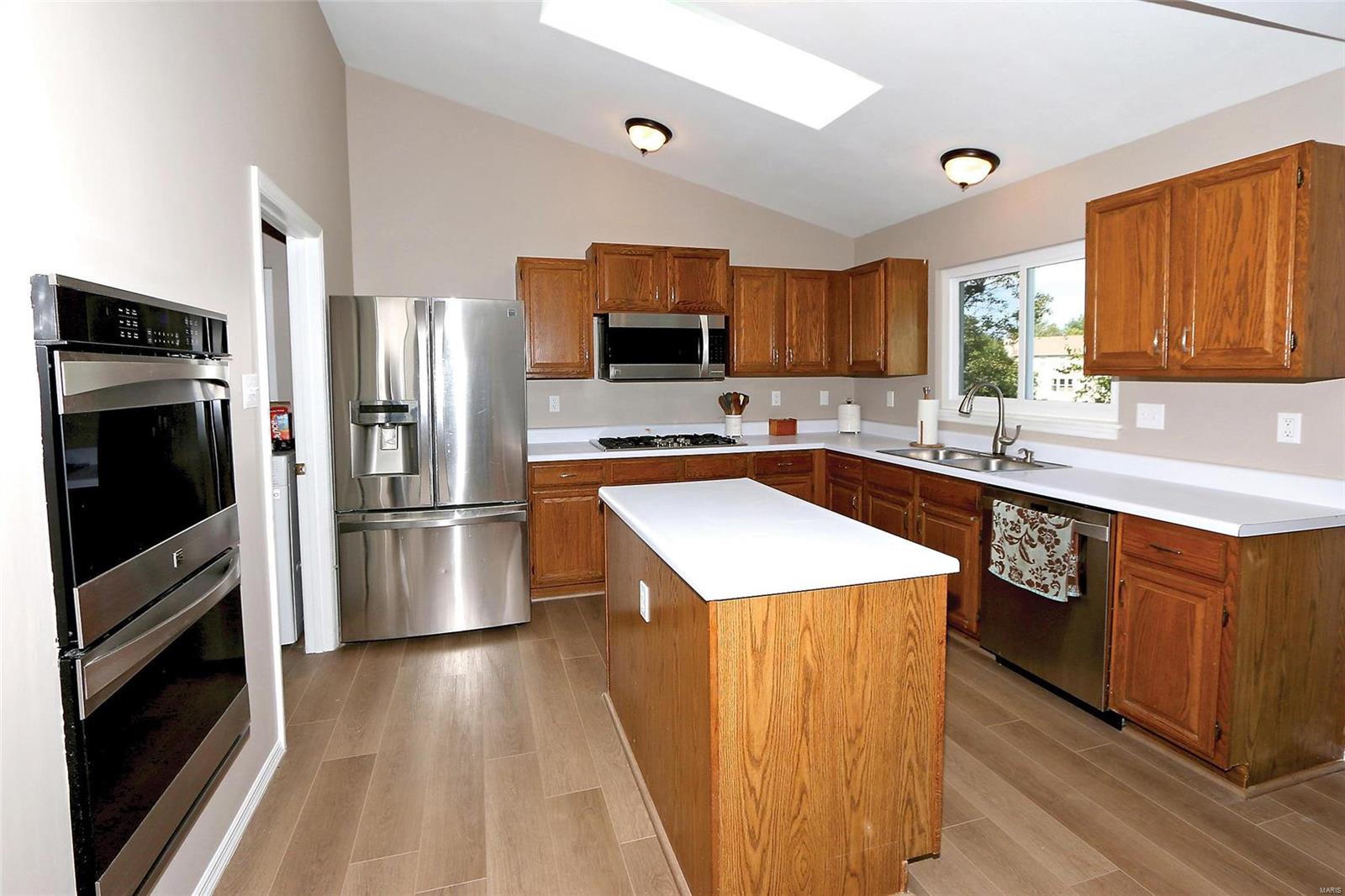Twin Chimneys - Residential