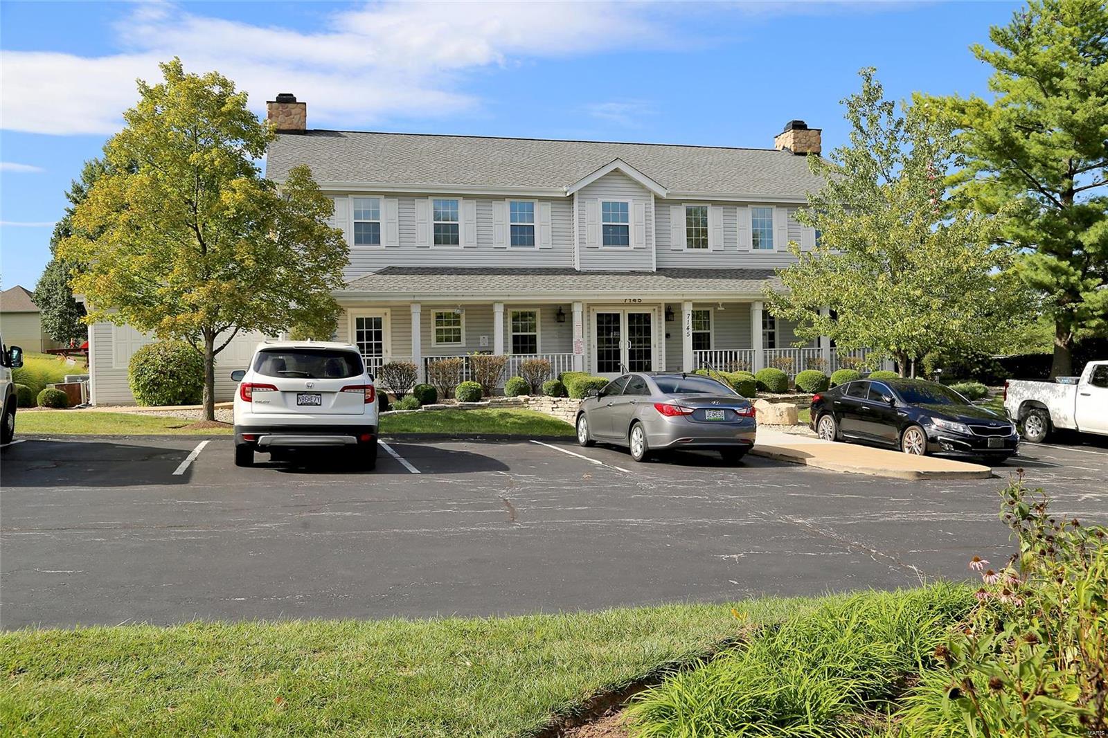 Twin Chimneys - Residential