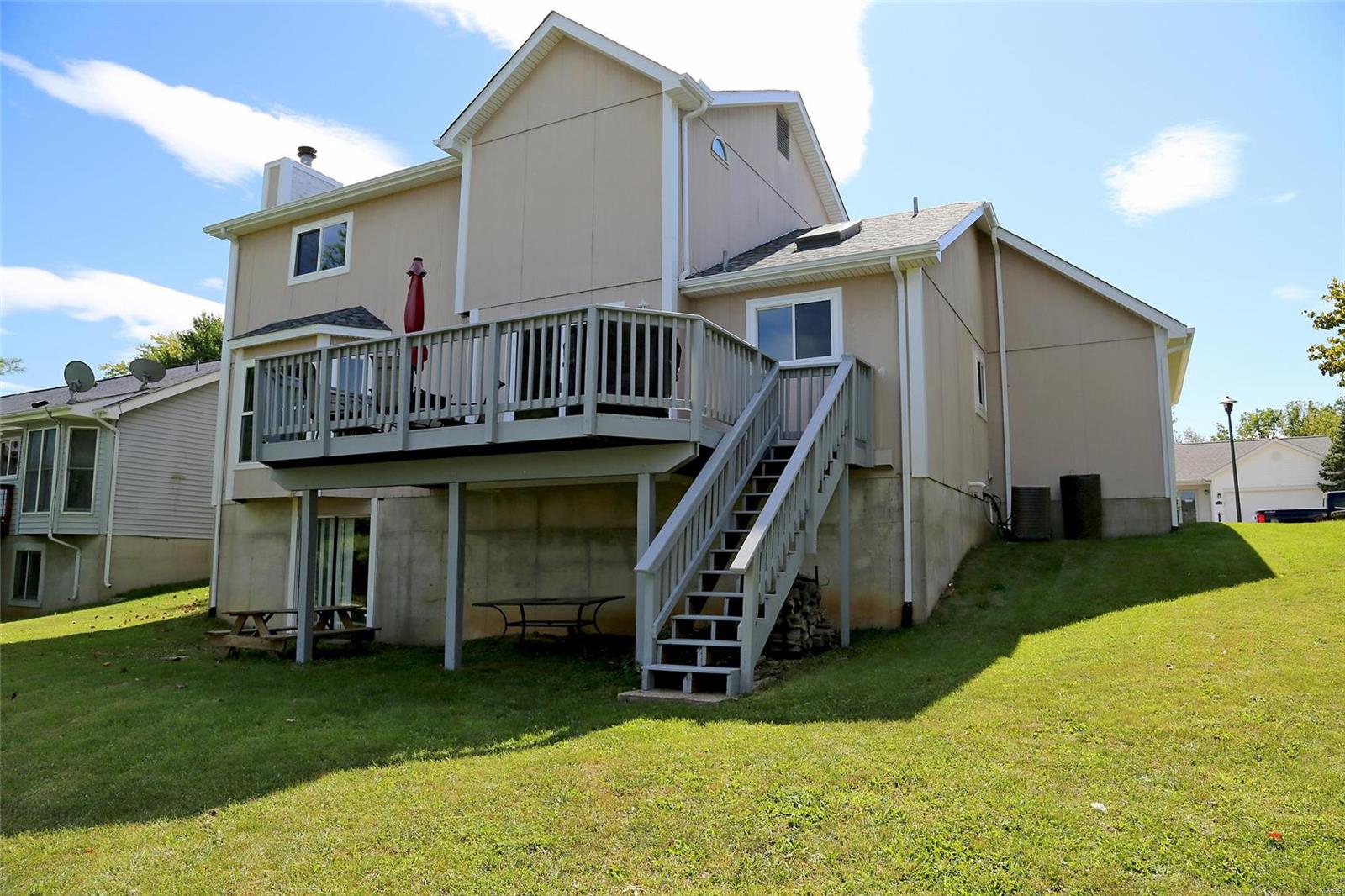 Twin Chimneys - Residential