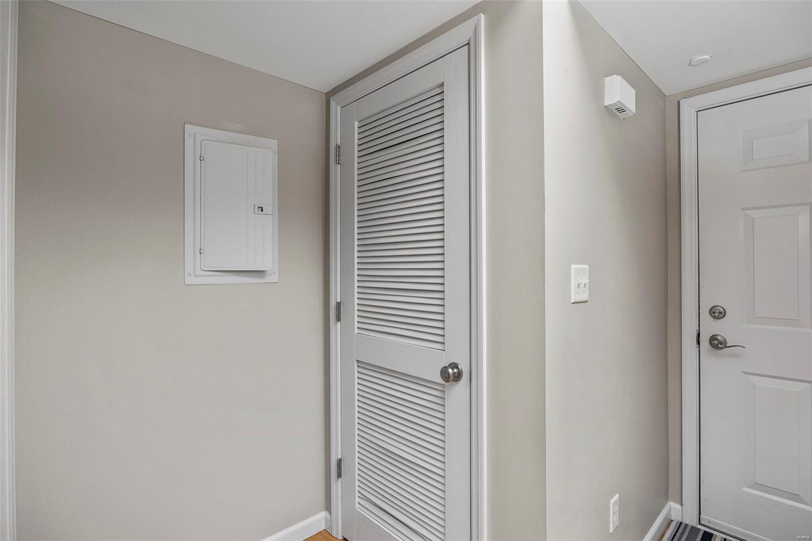 Bella Vista Condo #6 - Residential Lease