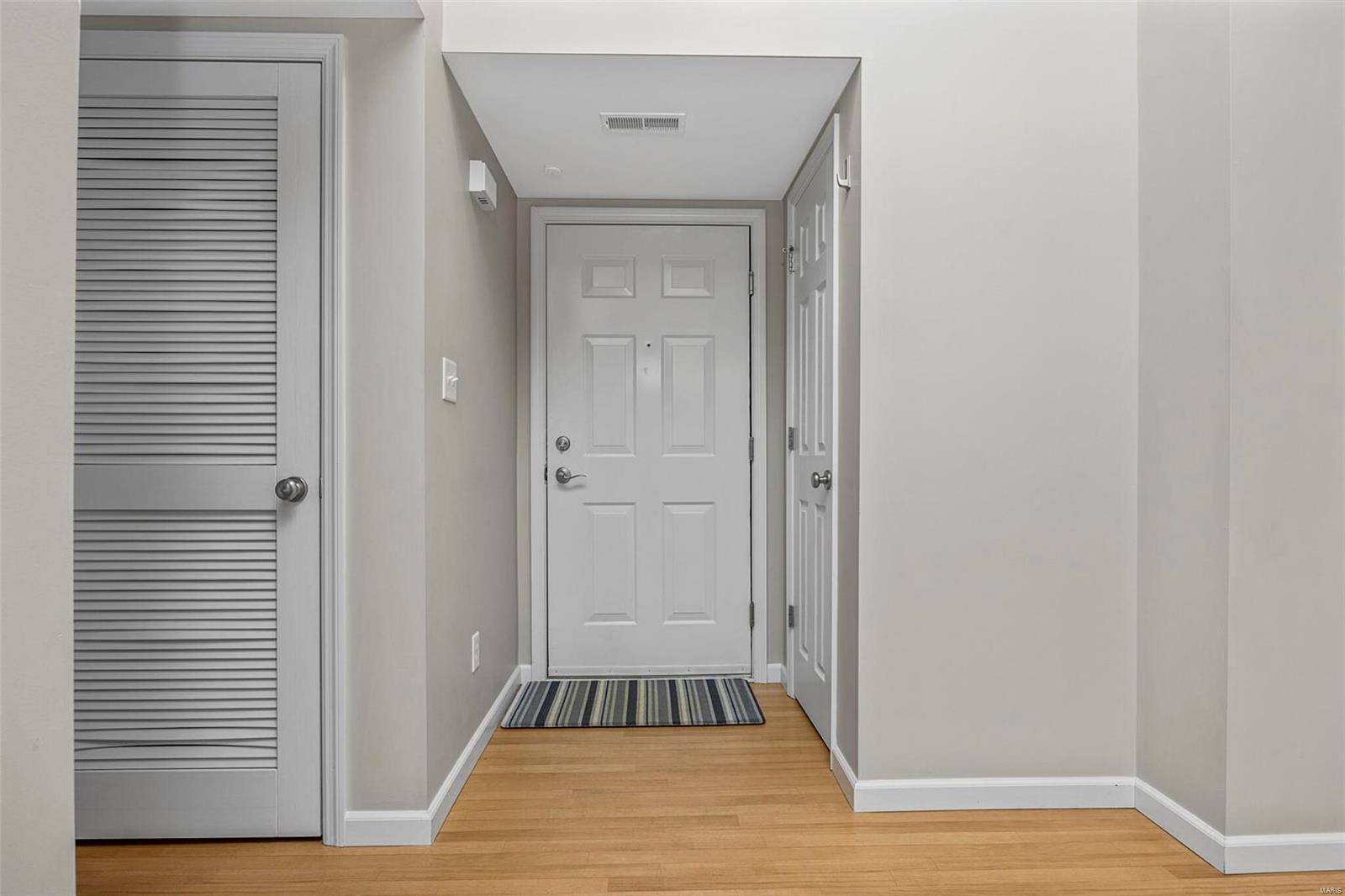 Bella Vista Condo #6 - Residential Lease