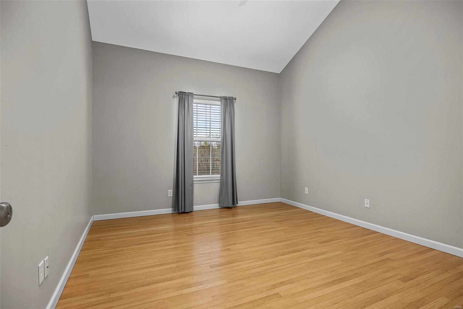 Bella Vista Condo #6 - Residential Lease