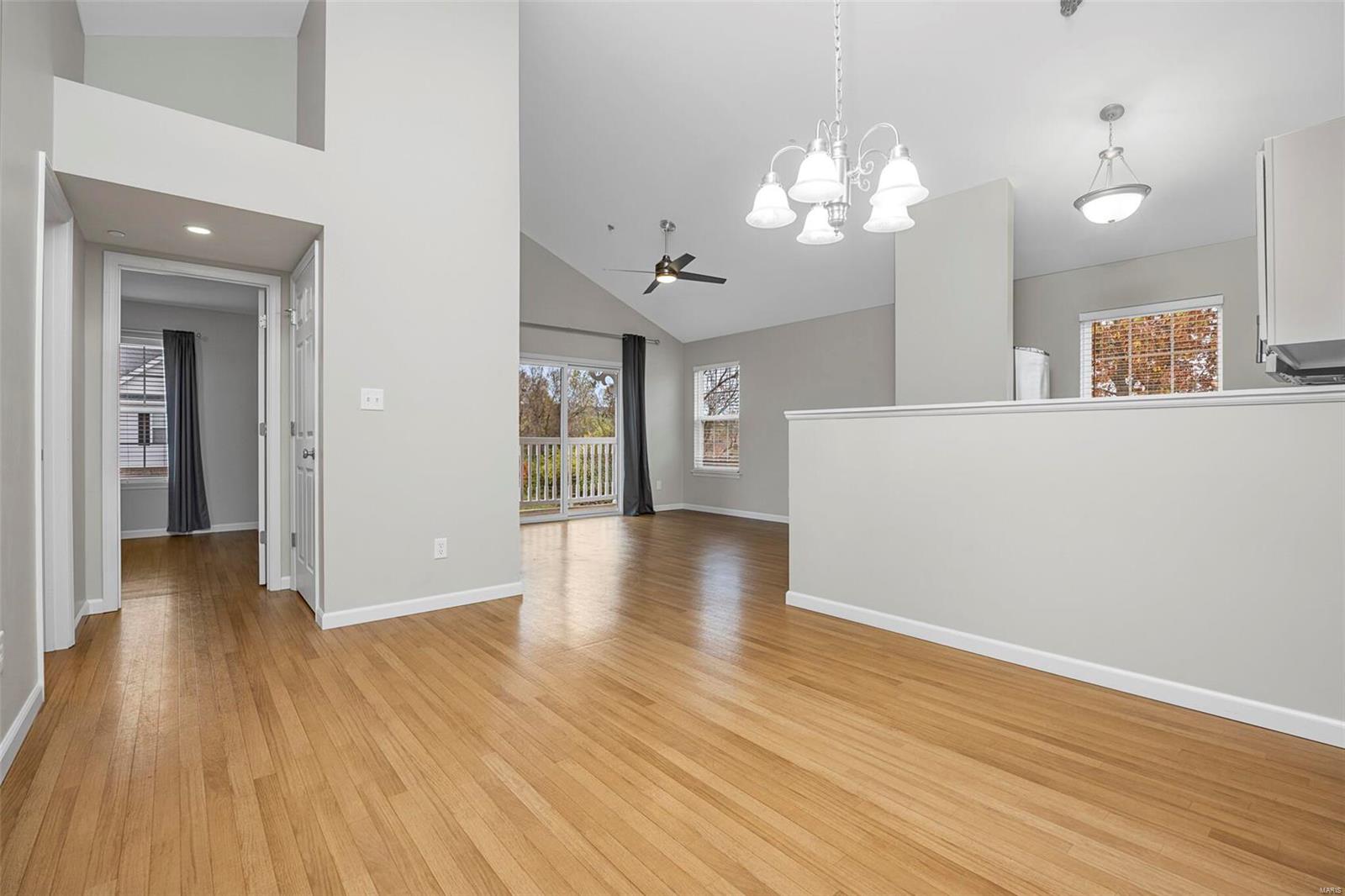 Bella Vista Condo #6 - Residential Lease