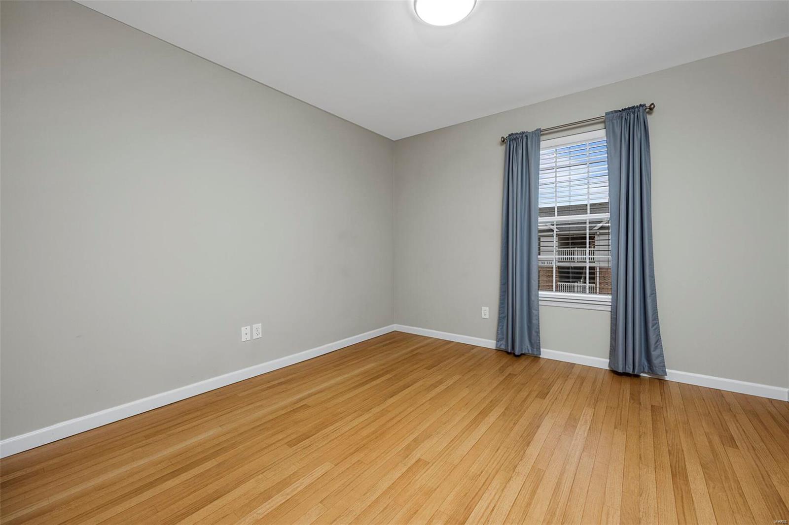 Bella Vista Condo #6 - Residential Lease