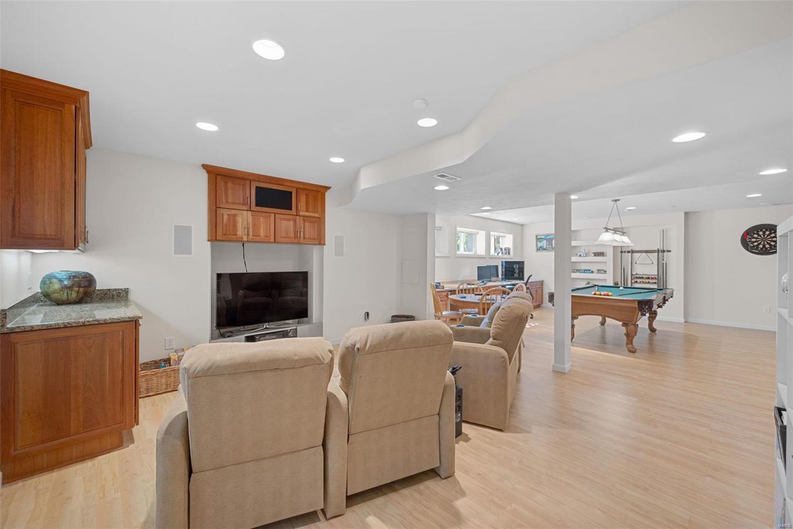 Wilson Manors Ii 3 - Residential
