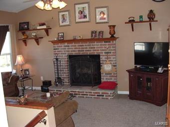 Twin Pines - Residential