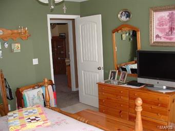 Twin Pines - Residential