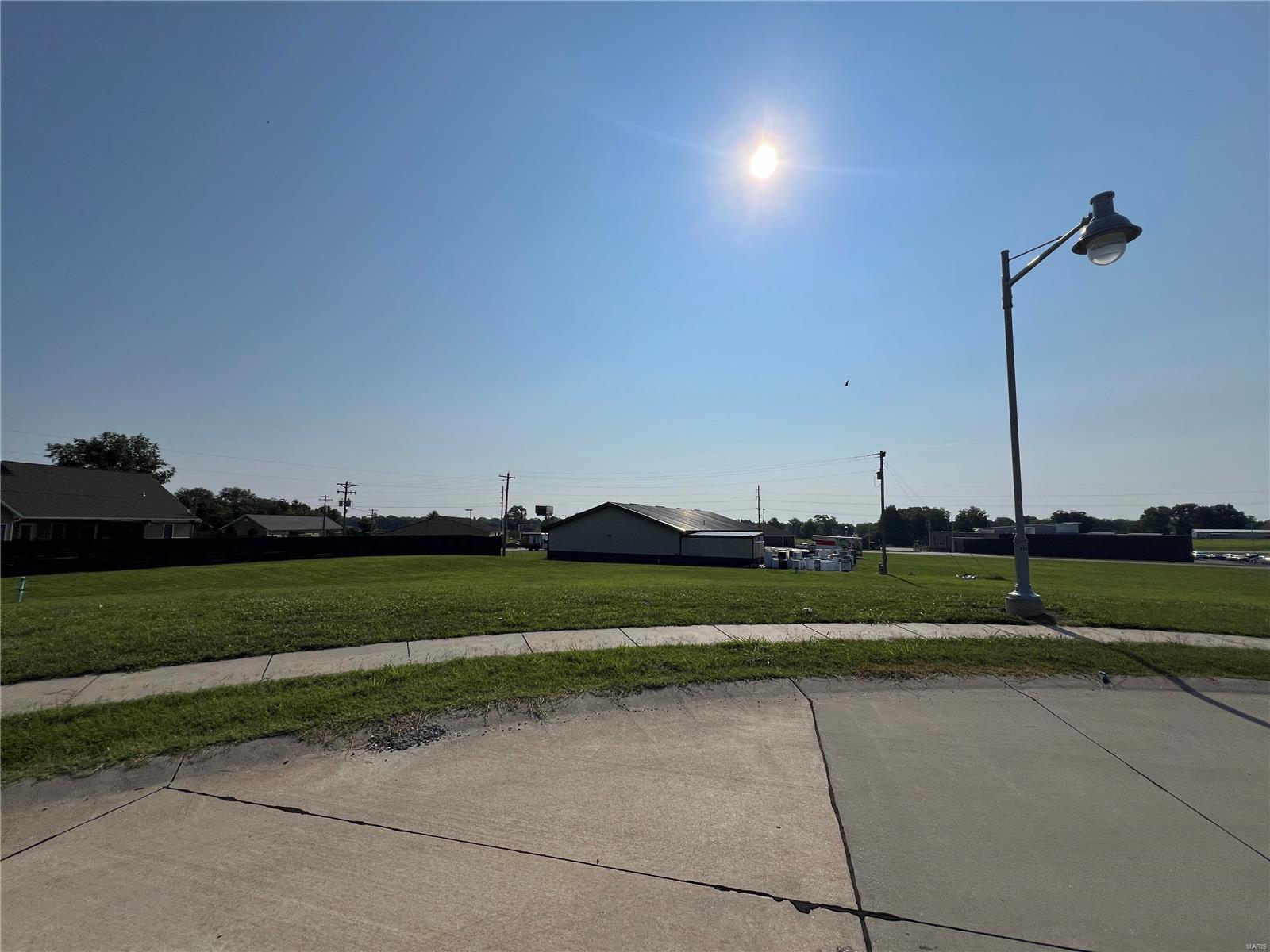 (Lot 8)One of Perryville's newest subdivisions. Building lot that slopes for possible walk out basement. At end of cul de sac. New streets and sidewalks along with streetlights are huge pluses. City utilities are available and ready to connect to. This ideal location offers easy access to I55 and Hwy 51.