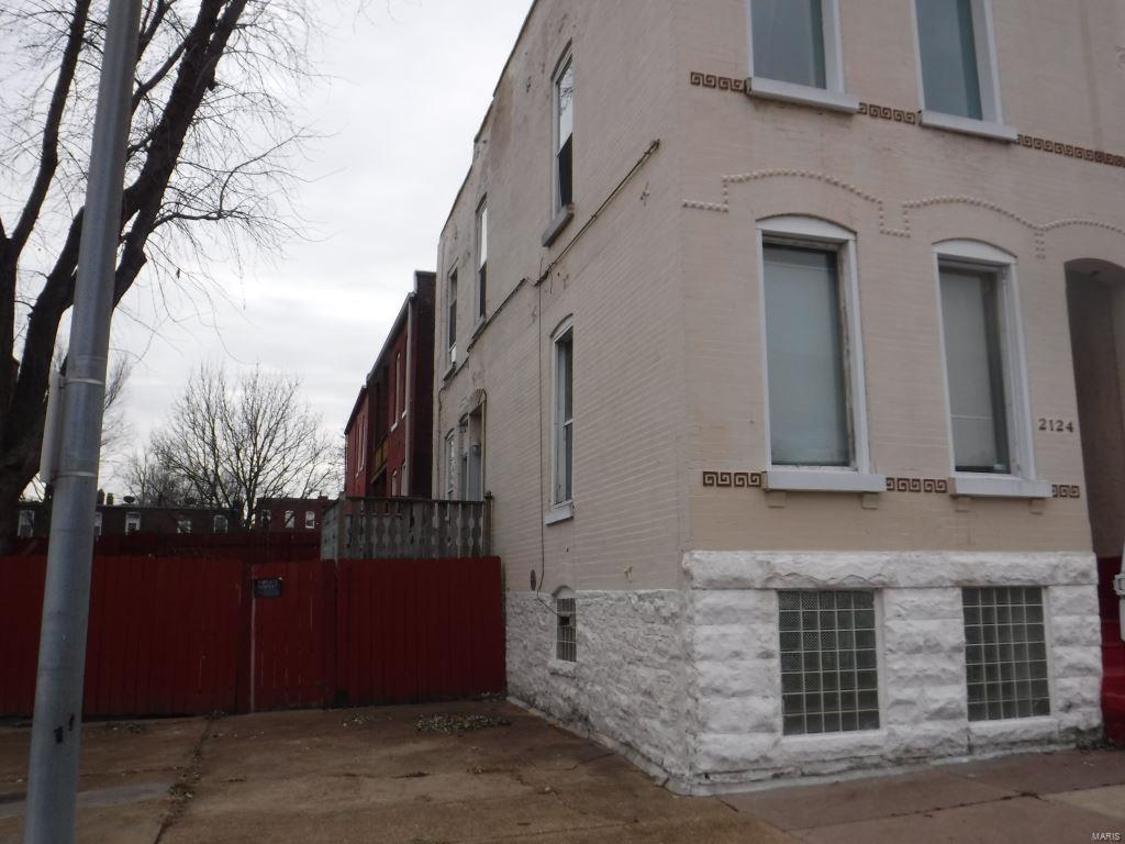 Single family 2 story town house in South city.  Off street parking available. 
Property has had some updates.  A great investment property.  
The property offers hardwood flooring in the living room and kitchen.  Two bedrooms on the 2nd floor with a full bath.  Basement space is unfinished and offers washer/dryer hook ups.
Property sold as is. Seller to provide no inspections, repairs or warranties.