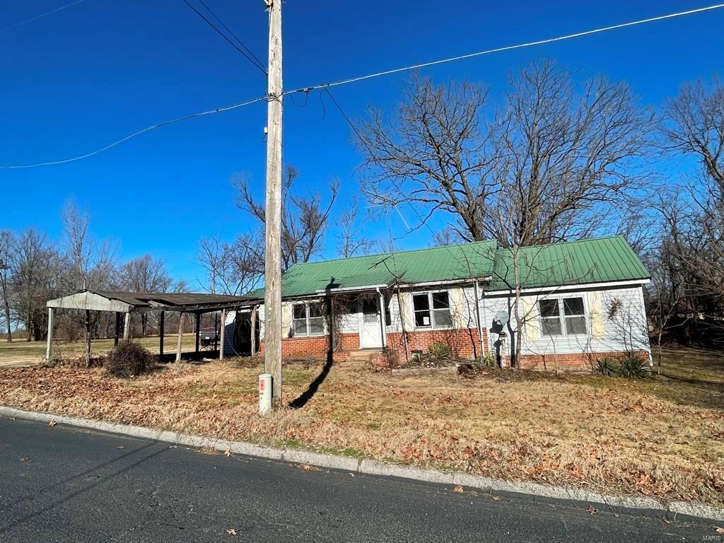 Situated with quick access to all Mountain Grove area amenities, this ranch style home features three bedrooms and one full bathroom on a level lot with a two stall carport. SpecialListingConditions: Foreclosure