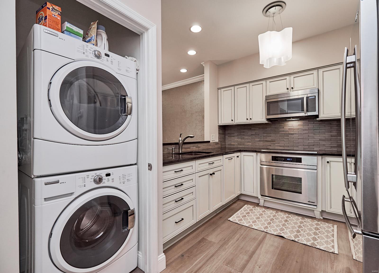 Oaks In Olde Towne Condo - Residential