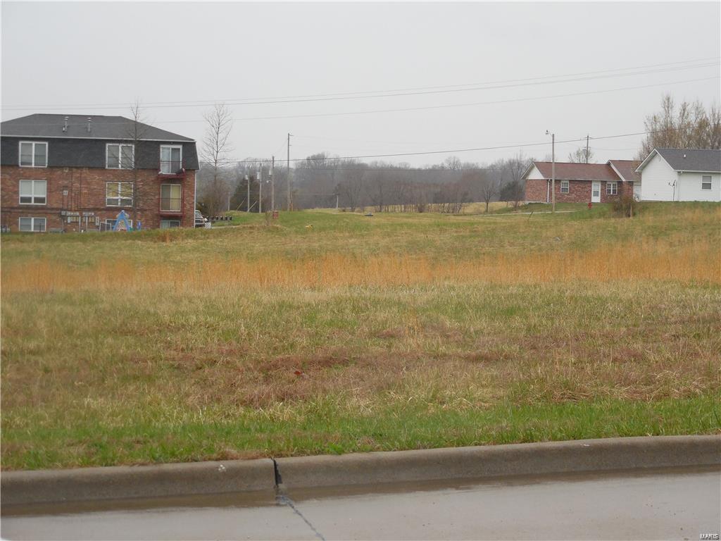 Colonial Plaza Lots 17 & 18 and Sides Minor Subdivision Lot 2.
Commercial property visible from Hwy 51. Very close to high traffic area.
"Motivated Seller".  Seller would consider dividing. Location: City