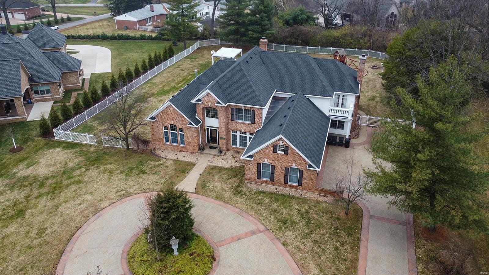 Ballas Courts - Residential