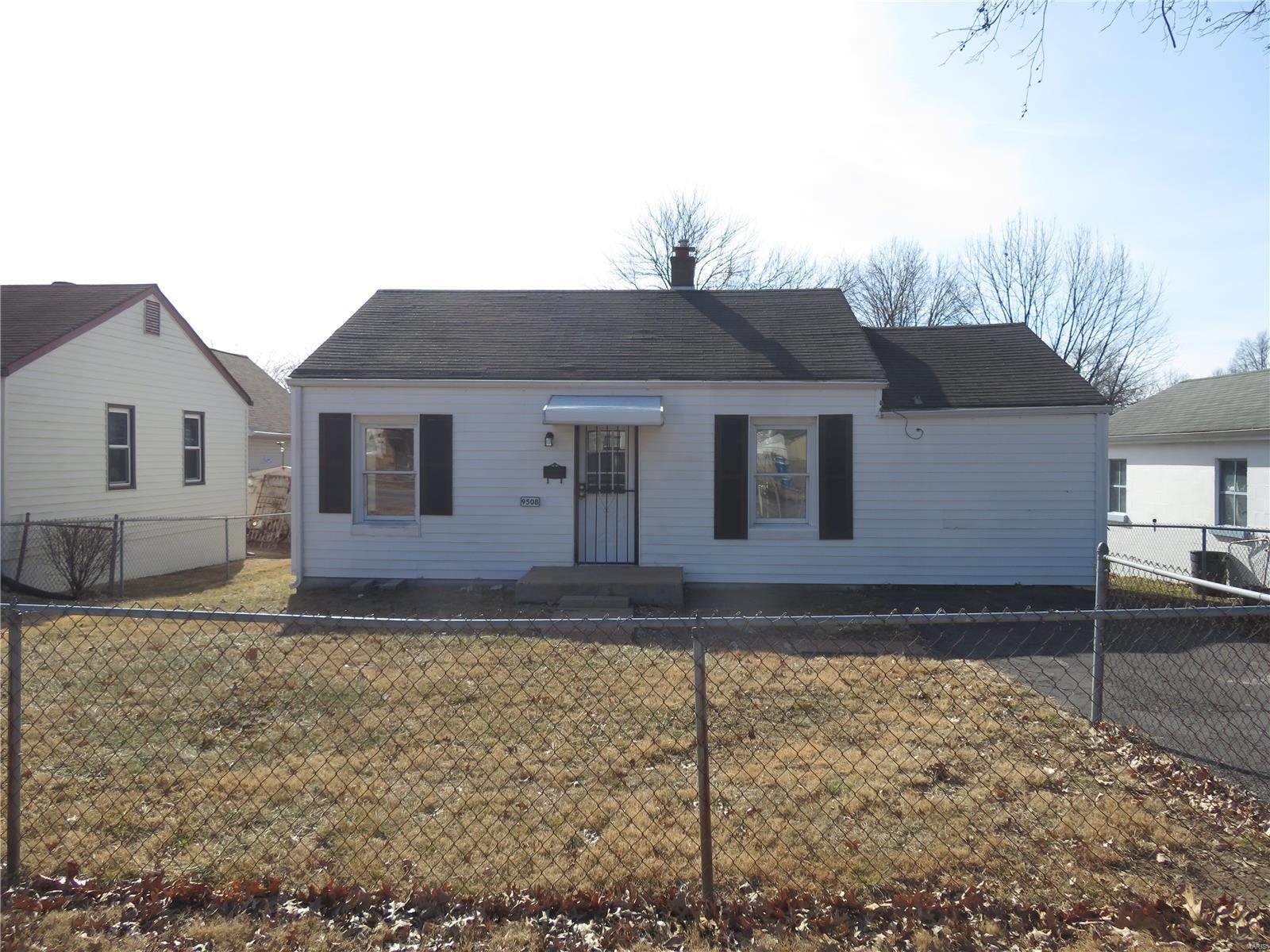 Great starter home or add to your rental portfolio. Freshly painted, newer carpet and good space. Divided floor plan with large master. Don't wait too long on this - great price!
